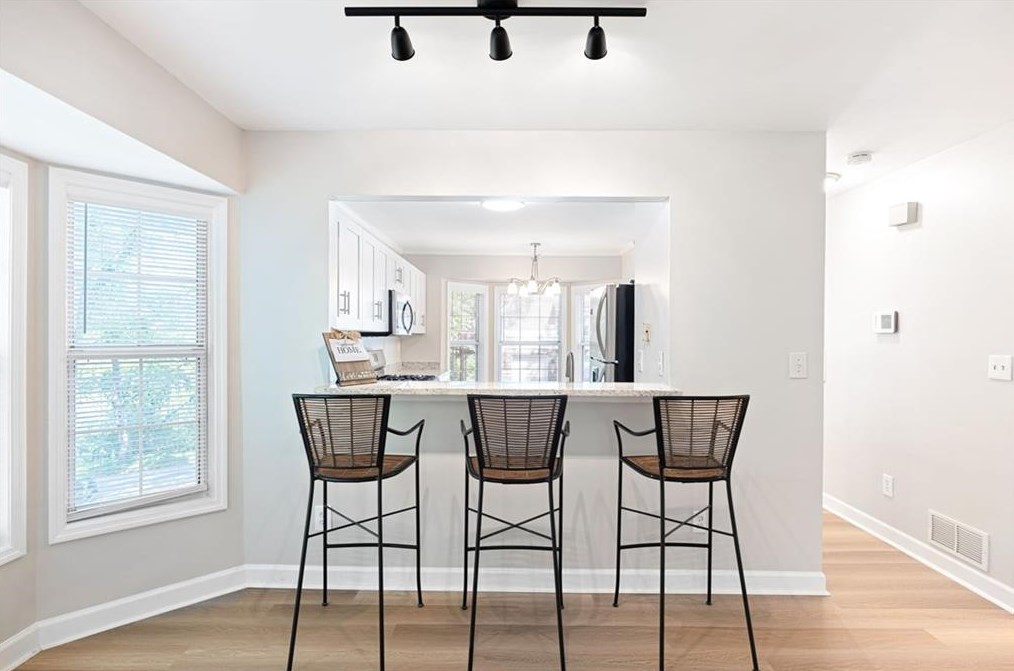 5056 Laurel Brg Dr, Smyrna GA 30082-4833 exterior