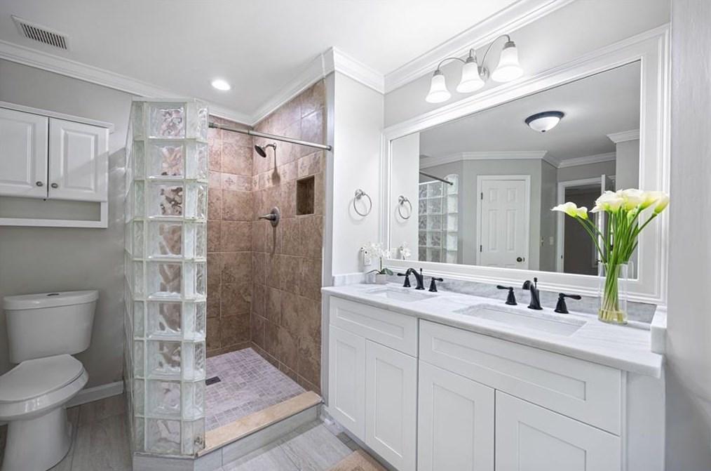 5056 Laurel Brg Dr, Smyrna GA 30082-4833 exterior