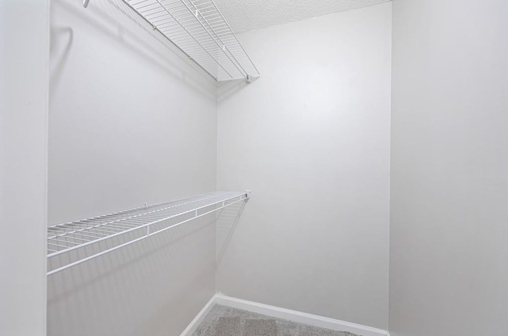 5056 Laurel Brg Dr, Smyrna GA 30082-4833 exterior