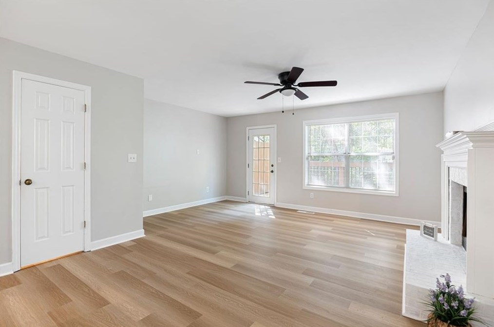 5056 Laurel Brg Dr, Smyrna GA 30082-4833 exterior