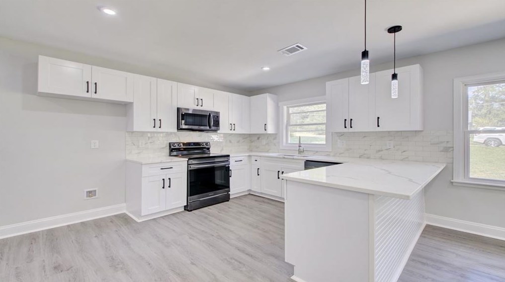 4219 Lamar St, Decatur GA  30035-1438 exterior