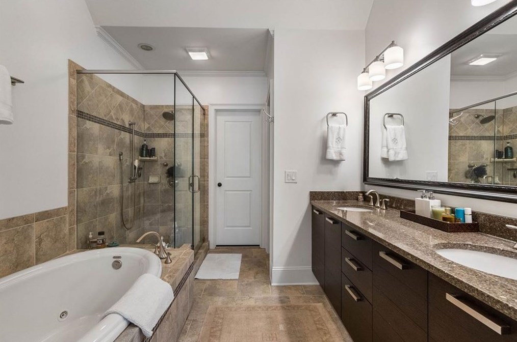 3562 Roswell Rd, Atlanta GA 30305-1203 exterior