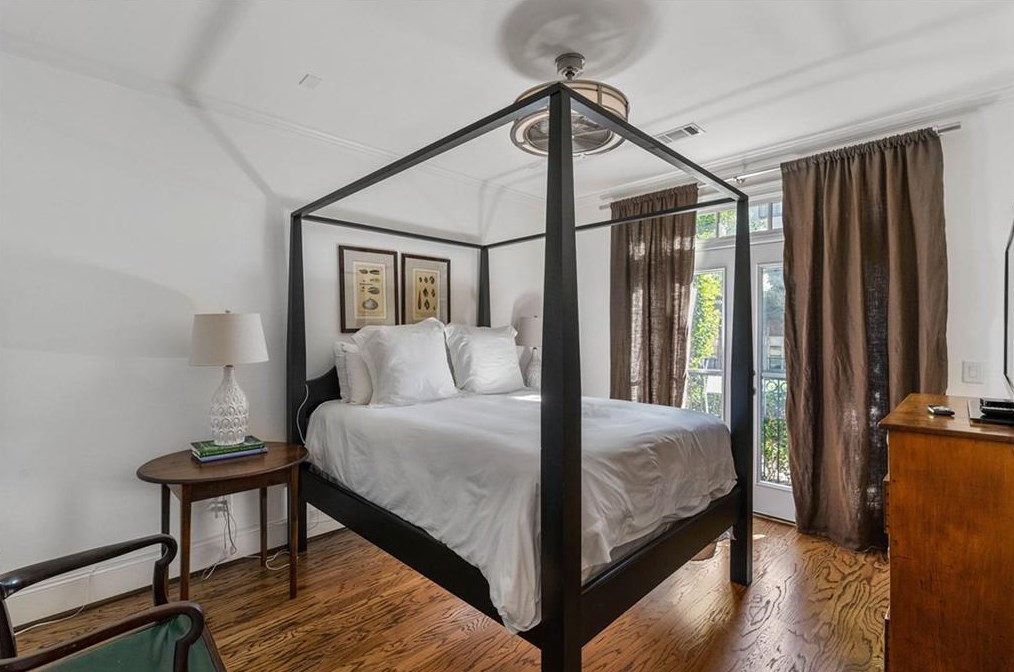 3562 Roswell Rd, Atlanta GA 30305-1203 exterior