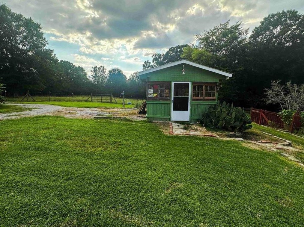 1726 Morrison Camp Ground Rd, Rome GA  30161-7735 exterior
