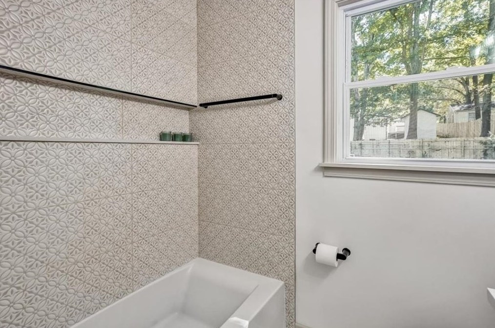 4173 Sherwood Ave, Decatur GA  30035-1969 exterior