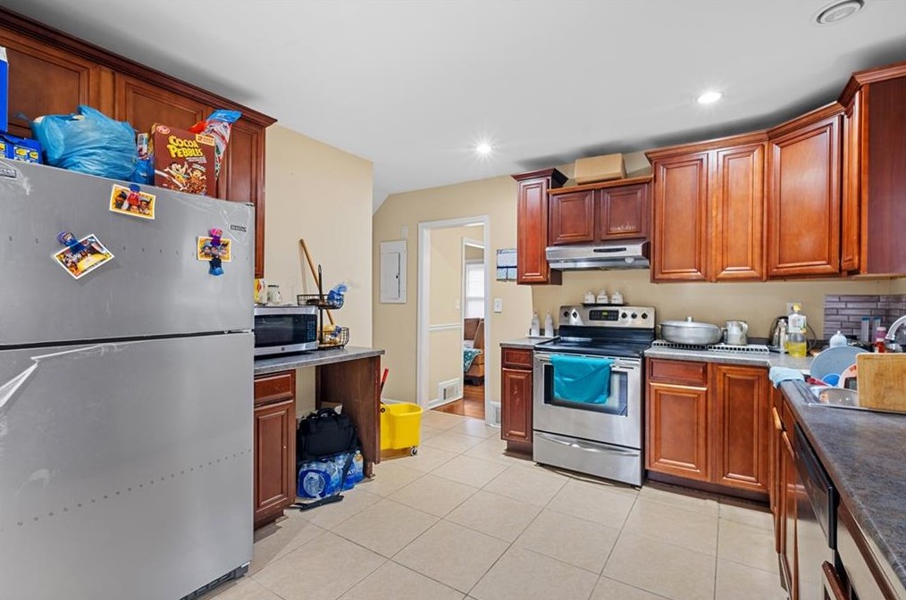 2528 Amelia Ave, Decatur GA  30032-3212 exterior