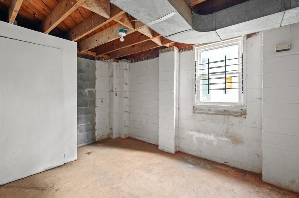 2528 Amelia Ave, Decatur GA  30032-3212 exterior