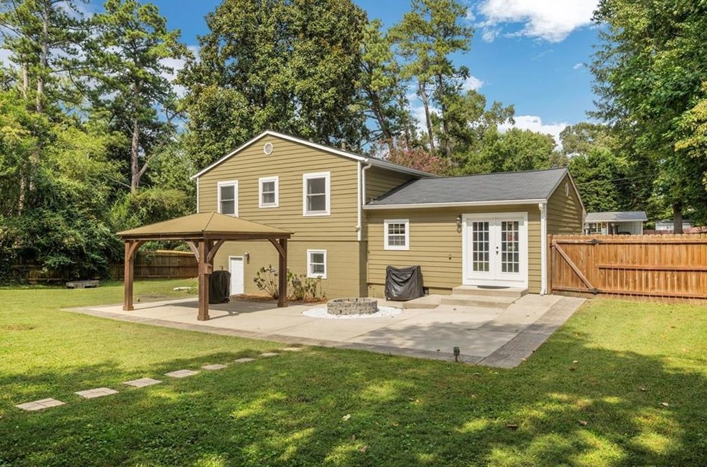 2080 Nancy Cir, Smyrna GA  30080-3847 exterior