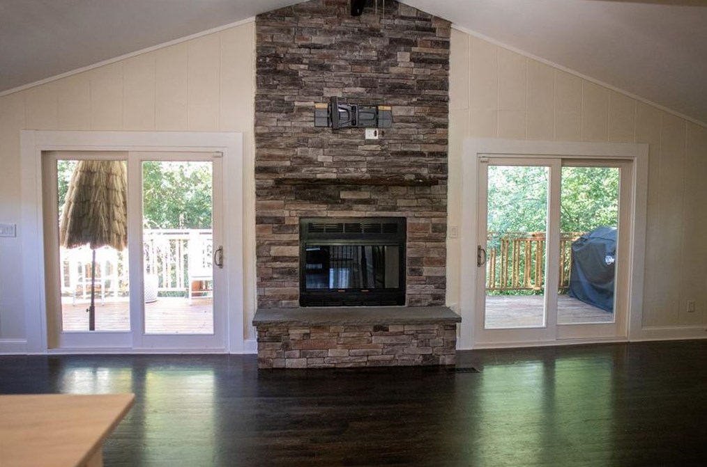 2735 Skyland Dr, Atlanta GA  30319-3645 exterior