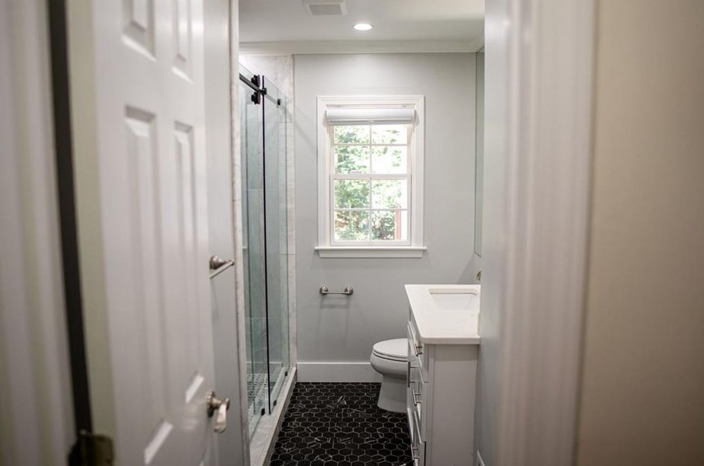 2735 Skyland Dr, Atlanta GA  30319-3645 exterior