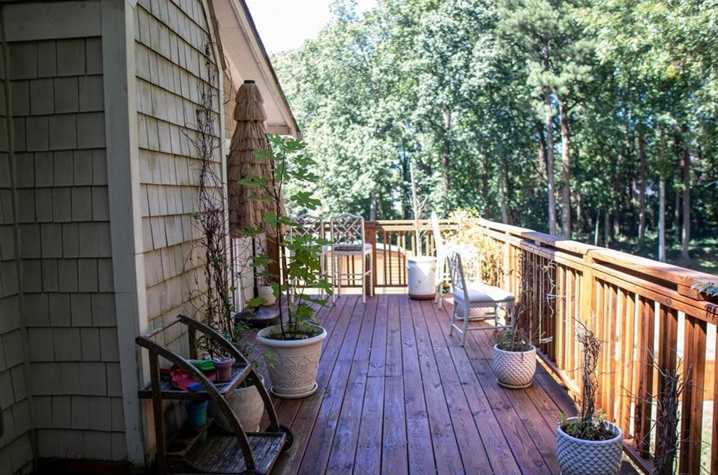 2735 Skyland Dr, Atlanta GA  30319-3645 exterior
