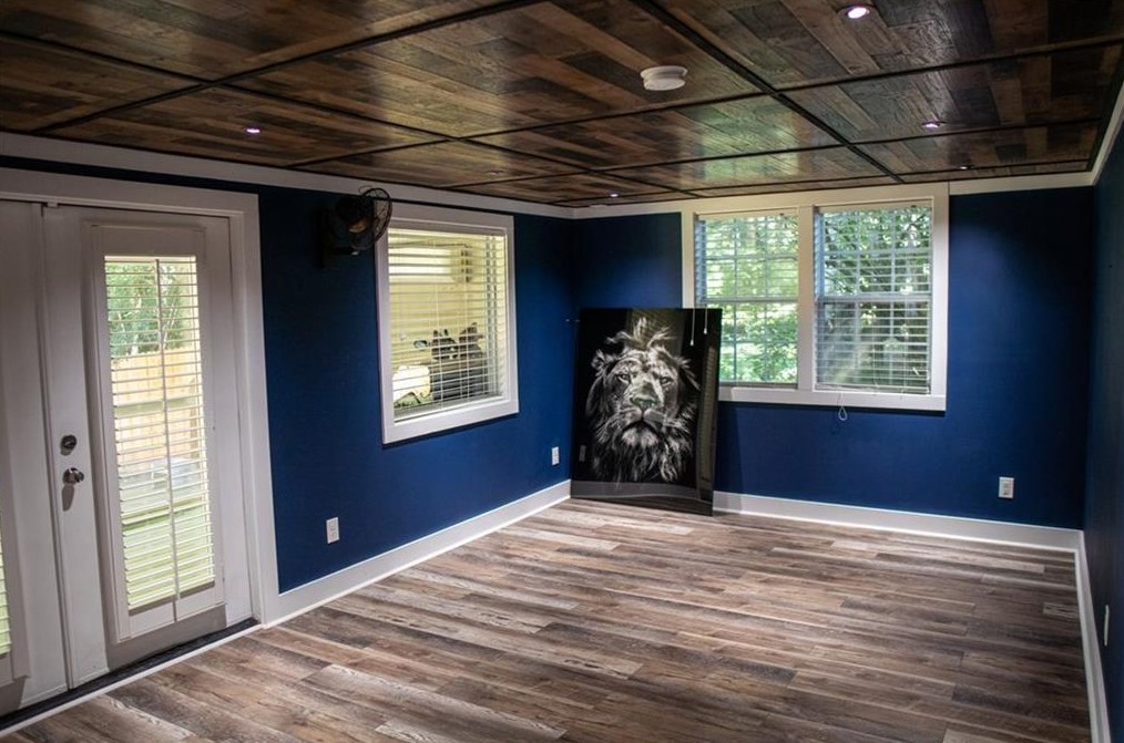 2735 Skyland Dr, Atlanta GA  30319-3645 exterior