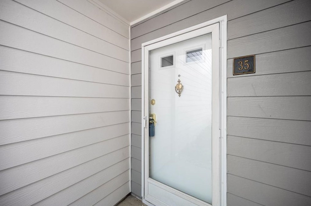 35 Fair Hvn Way, Smyrna GA  30080-8085 exterior