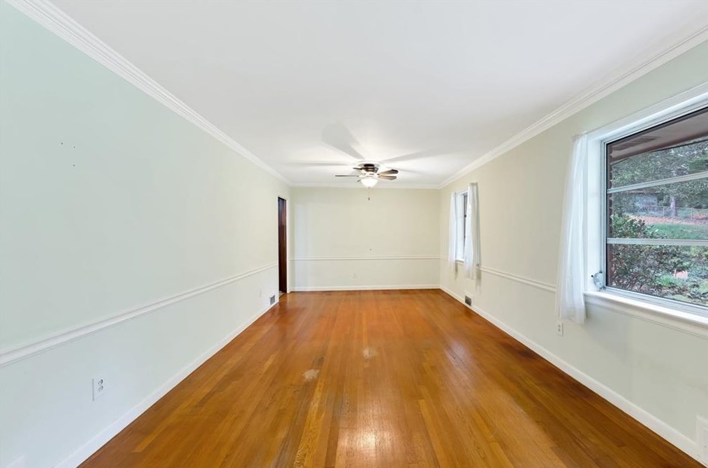 2000 Hollidon Rd, Decatur GA  30033-1023 exterior