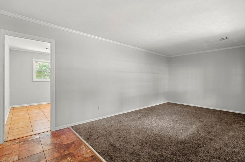 2830 Knollview Dr, Decatur GA  30034-3215 exterior