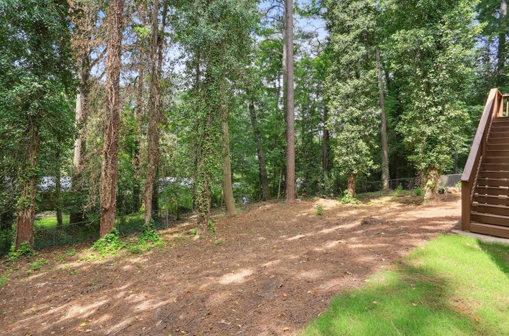 821 Larry Ln, Decatur GA  30033-4818 exterior