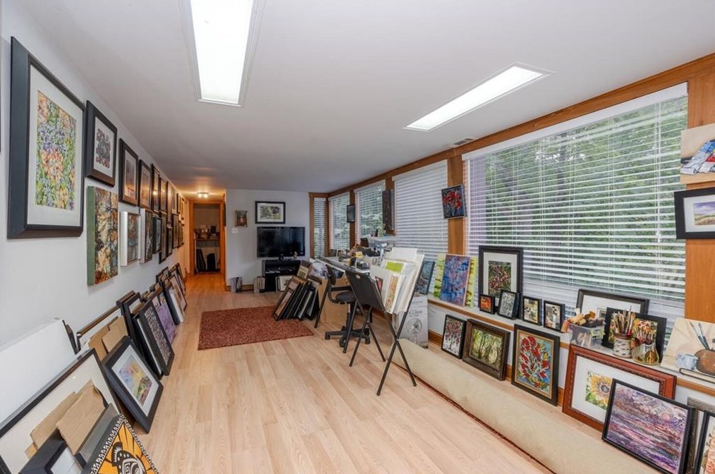 725 Cooper Lake Rd, Smyrna GA  30082-4707 exterior