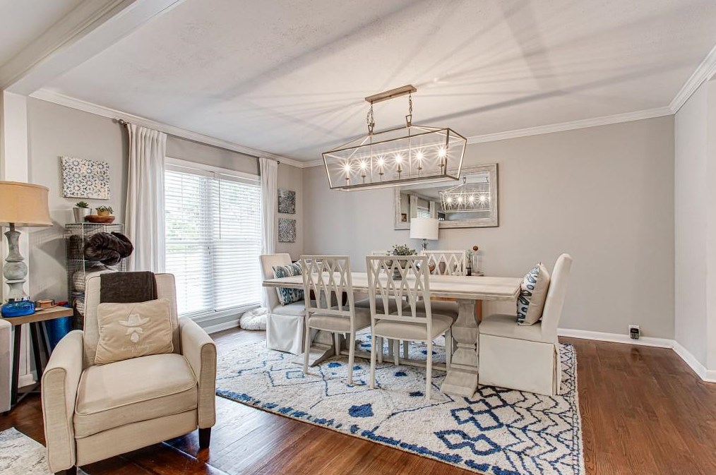 1747 Wayland Cir, Atlanta GA  30319-3611 exterior