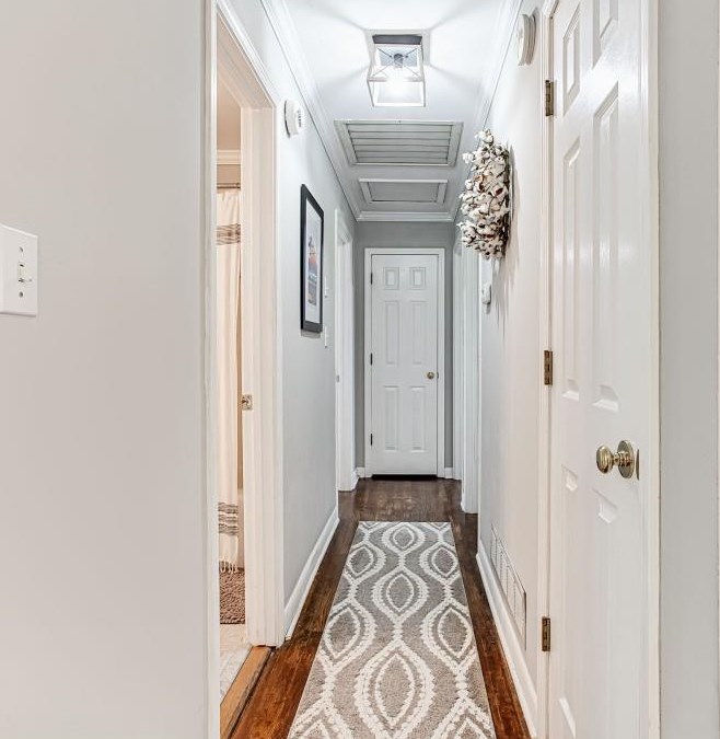 1747 Wayland Cir, Atlanta GA  30319-3611 exterior
