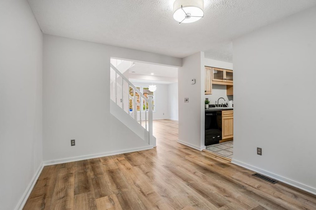 2901 Royal Path Ct, Decatur GA 30030-4189 exterior