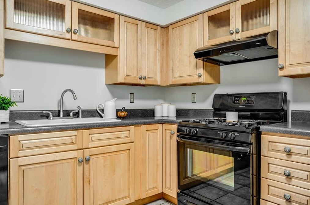 2901 Royal Path Ct, Decatur GA 30030-4189 exterior