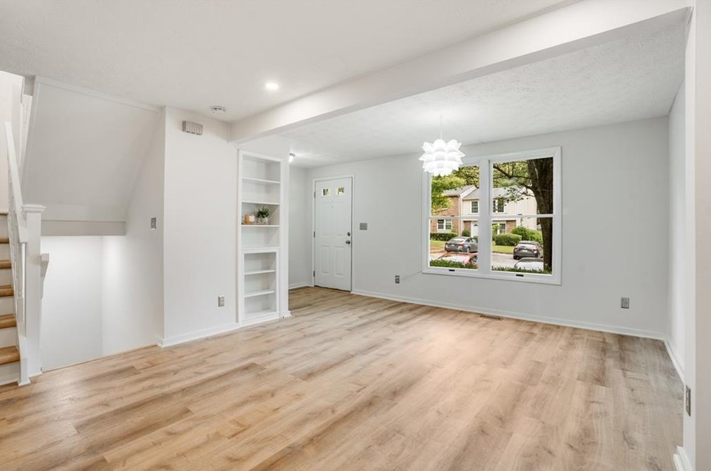 2901 Royal Path Ct, Decatur GA 30030-4189 exterior