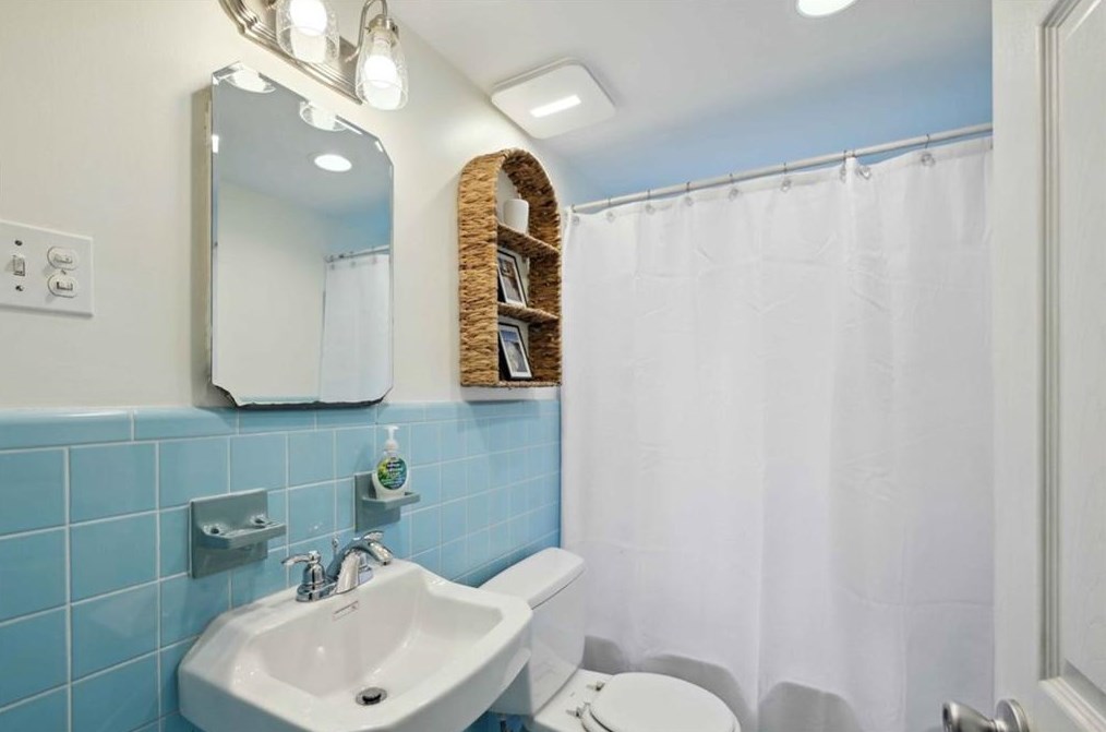 1906 Westminster Way, Atlanta GA  30307-1135 exterior