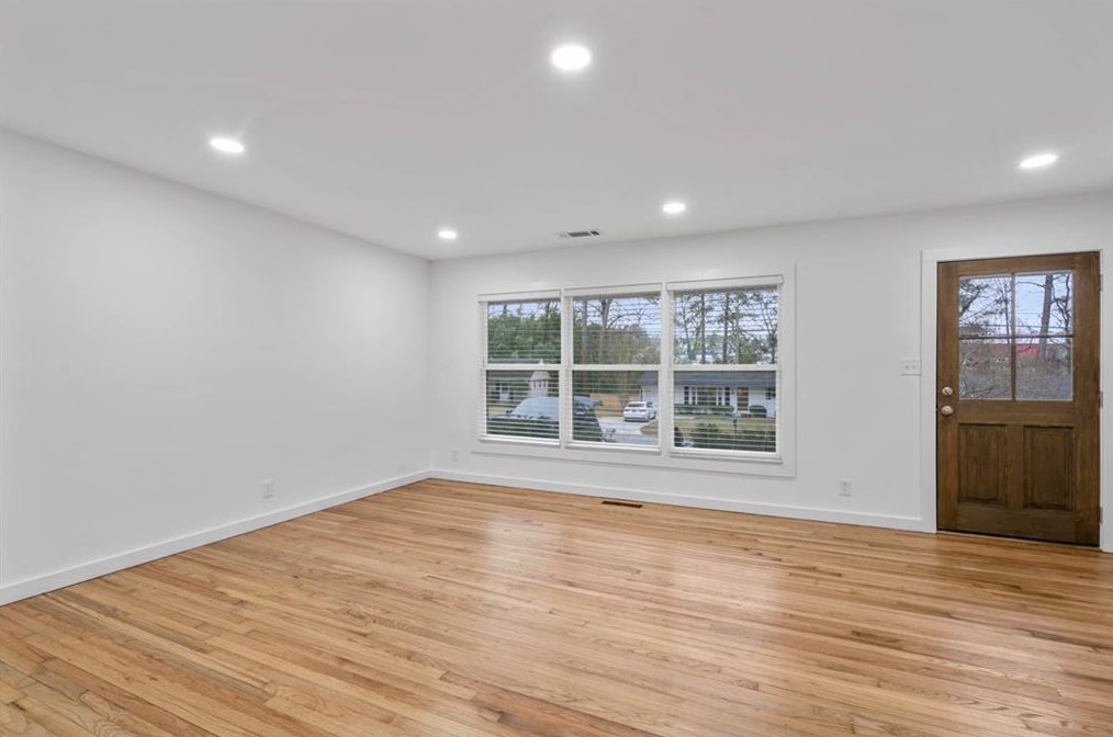3764 Admiral Dr, Atlanta GA  30341-2230 exterior