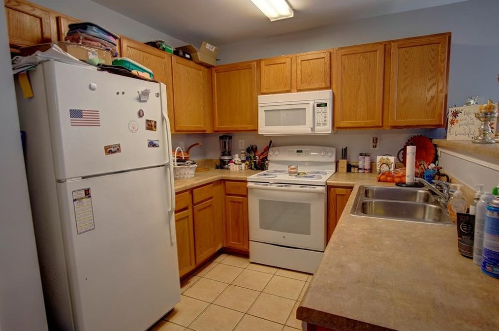 103 Avalon Dr, Calhoun GA 30701-9434 exterior