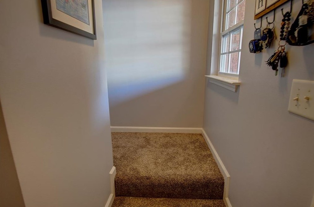 103 Avalon Dr, Calhoun GA 30701-9434 exterior