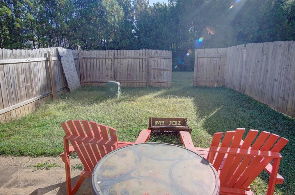 103 Avalon Dr, Calhoun GA 30701-9434 exterior