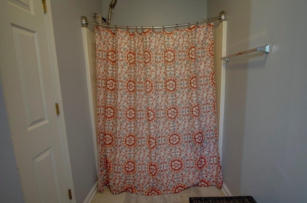 103 Avalon Dr, Calhoun GA 30701-9434 exterior