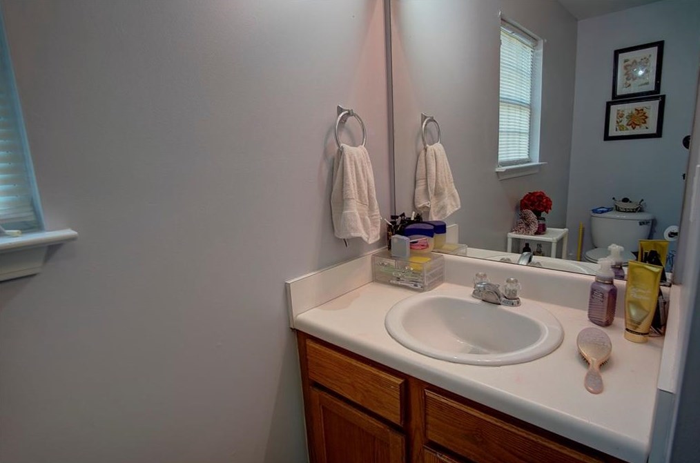 103 Avalon Dr, Calhoun GA 30701-9434 exterior