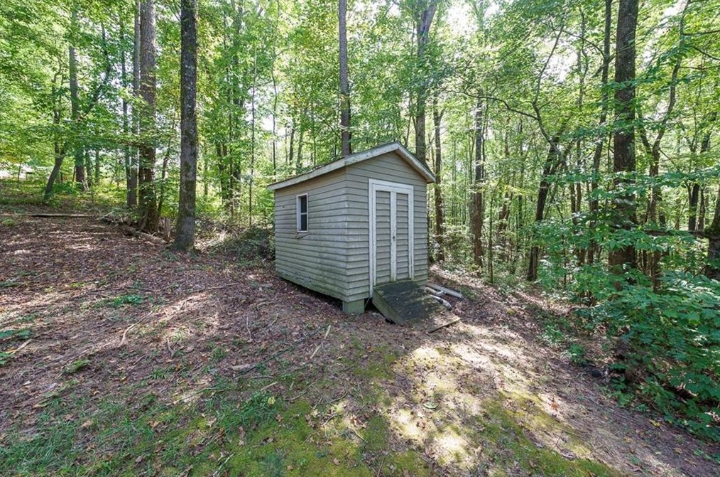 652 Cawthon Rd, Toccoa GA  30577-7277 exterior