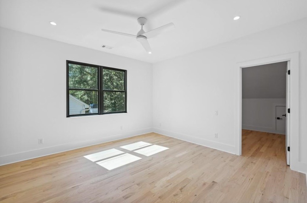 2354 Poplar Springs Dr, Atlanta GA  30319-3942 exterior