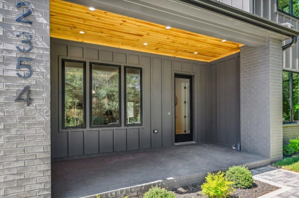 2354 Poplar Springs Dr, Atlanta GA  30319-3942 exterior