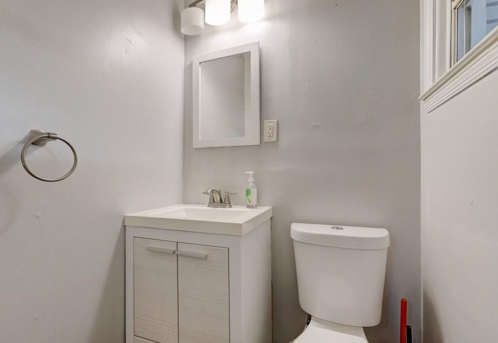 3679 Larkspur Ter, Decatur GA  30032-4837 exterior