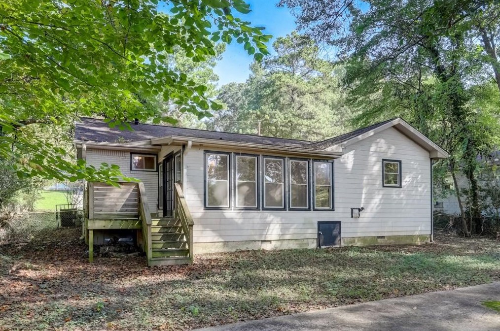 3679 Larkspur Ter, Decatur GA  30032-4837 exterior