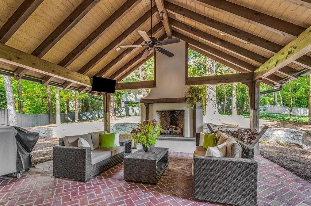 1448 Nancy Creek Dr, Atlanta GA  30319-1859 exterior