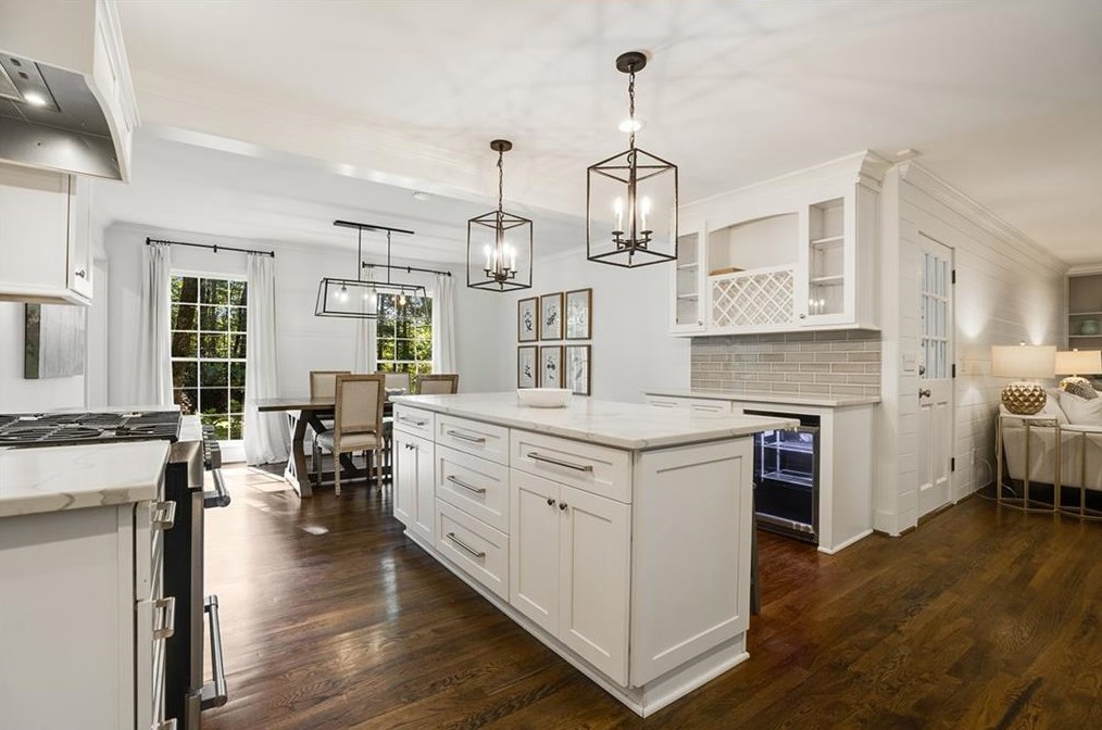 1448 Nancy Creek Dr, Atlanta GA  30319-1859 exterior