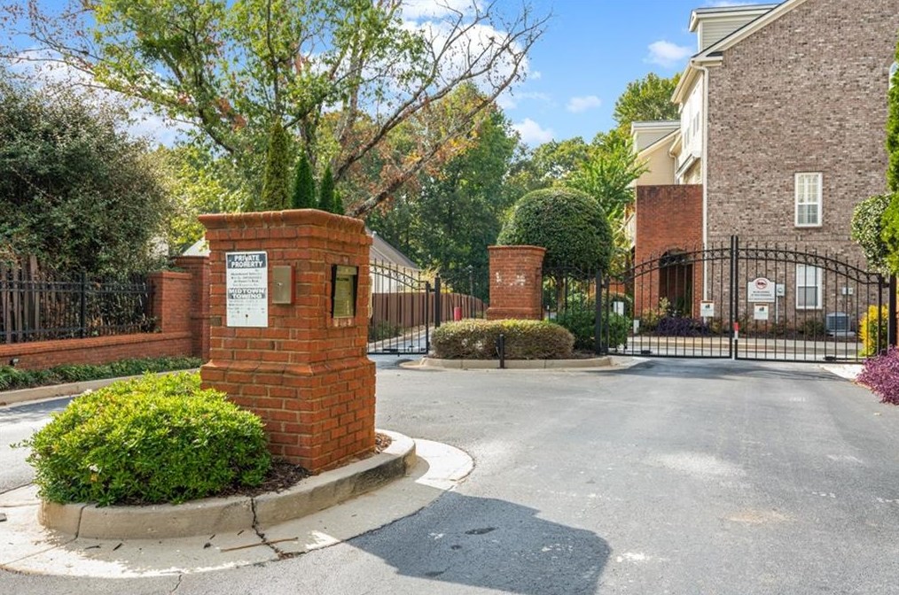 1127 Providence Pl, Decatur GA  30033-3465 exterior