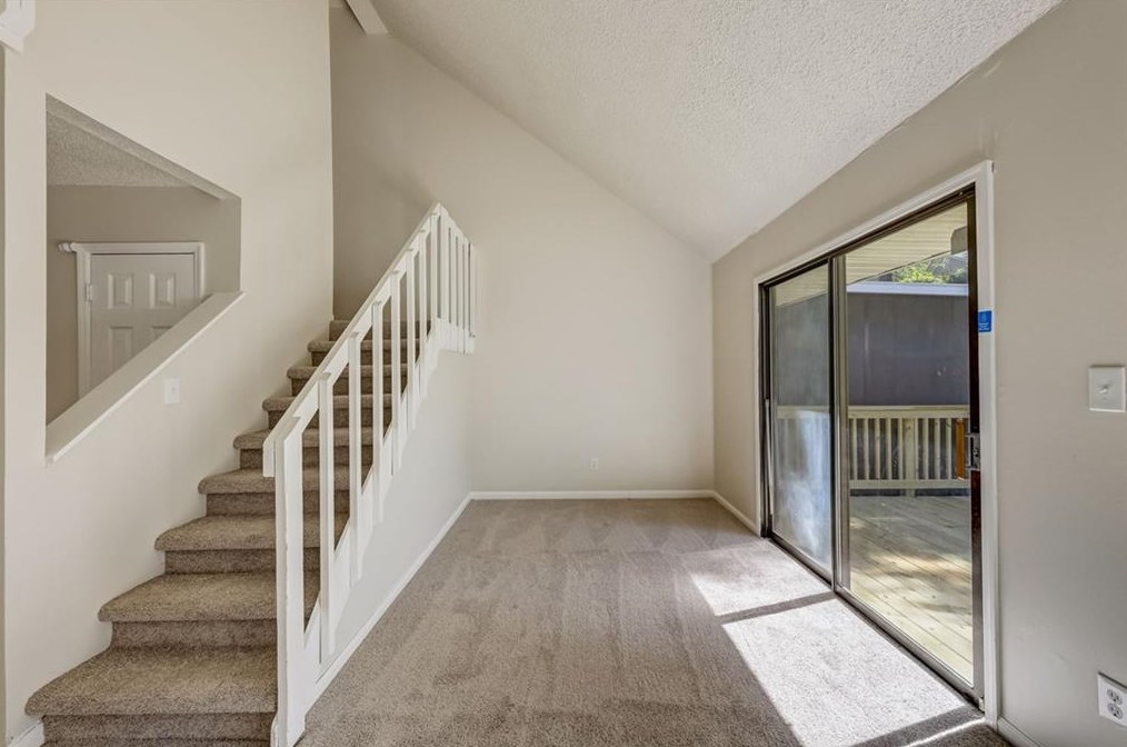 1260 Creekside Ct, Smyrna GA  30080-2659 exterior