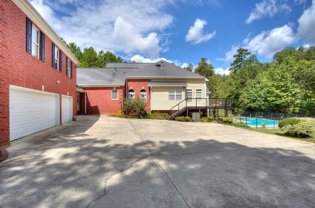 126 Hickory Gap Trl, Dallas GA  30157-0574 exterior