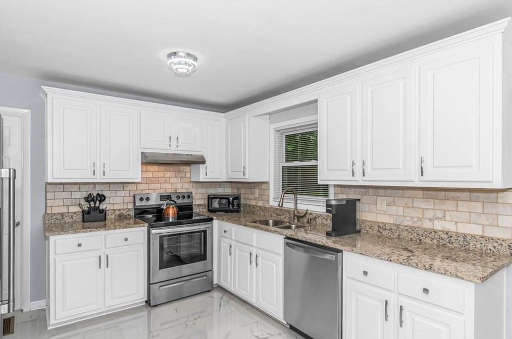 3624 Barrington Pl, Decatur GA  30032-3861 exterior