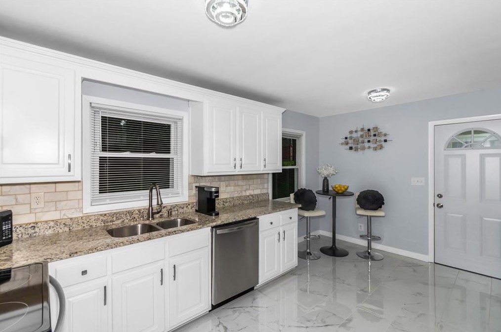 3624 Barrington Pl, Decatur GA  30032-3861 exterior