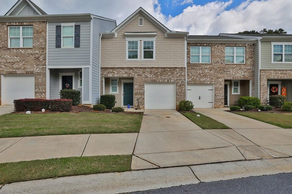 3208 Tarian Way, Decatur GA  30034 exterior