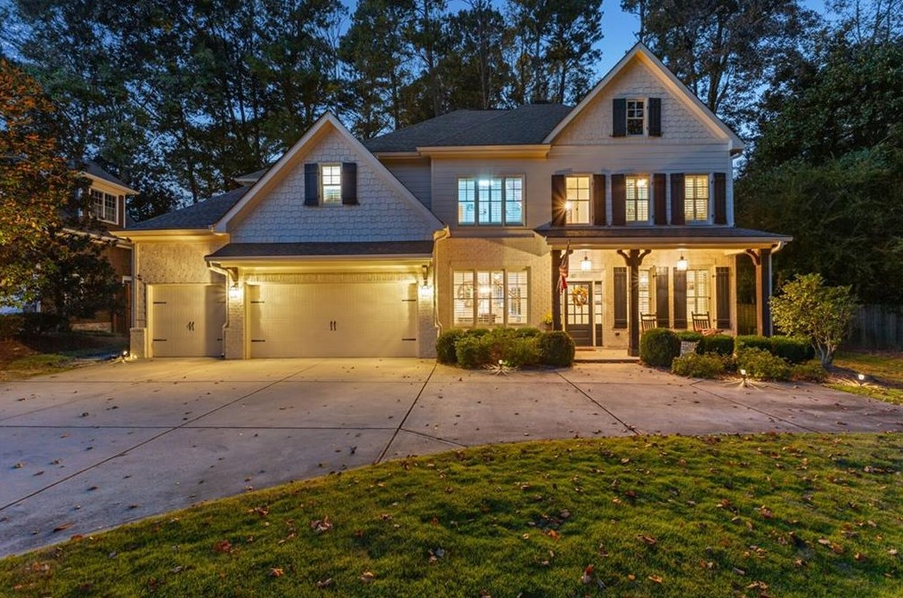 580 Windsor Pkwy, Atlanta GA  30342-2751 exterior