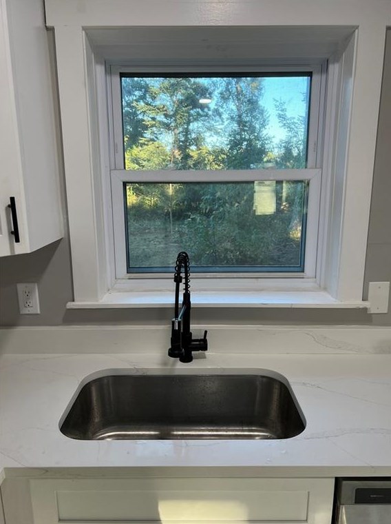 1934 Gln Echo Dr, Decatur GA 30032-5126 exterior