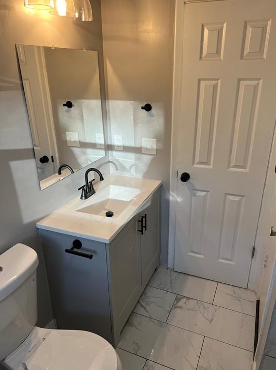 1934 Gln Echo Dr, Decatur GA 30032-5126 exterior