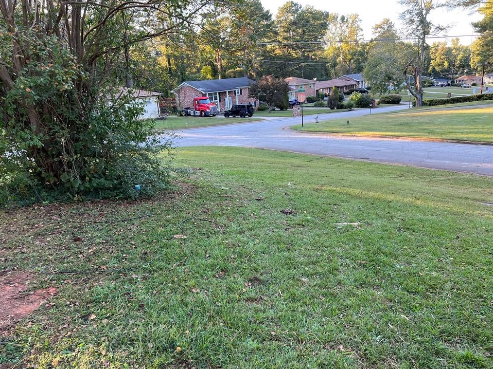 1934 Gln Echo Dr, Decatur GA 30032-5126 exterior